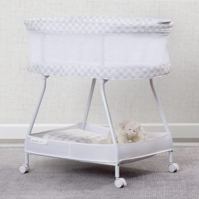 Sweet Dreams Bassinet with Airflow Mesh