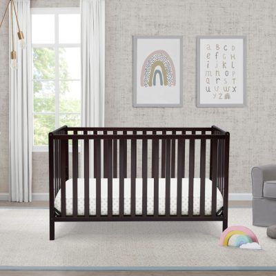 Heartland 4-in-1 Convertible Crib